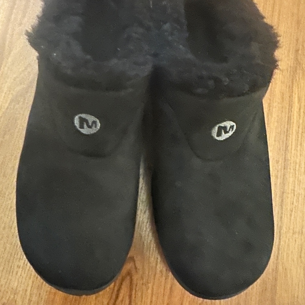 Merrell shoes size 8